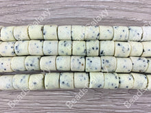 Cargar imagen en el visor de la galería, Cuentas de cristal marino hechas a mano de Ghana África