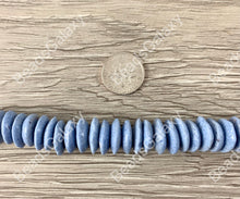 Cargar imagen en el visor de la galería, Platillo de poder de vidrio marino azul bebé hecho a mano Cuentas Rondelle de Ghana África