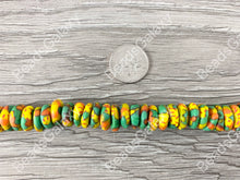 Cargar imagen en el visor de la galería, Cuentas de vidrio Sankas recicladas hechas a mano de Ghana África