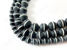Load image into Gallery viewer, Matte Solid Black Onyx Round Beads with White Stripe Natural Agate Gemstone Beads High Quality Healing Stone 6mm-10mm Around 15"