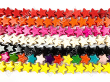 Cargar imagen en el visor de la galería, Cuentas planas de turquesa howlita en forma de estrella de 15 mm, 7 colores disponibles alrededor de 15-16 "