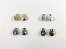Cargar imagen en el visor de la galería, Dije de cristal transparente diminuto de metal con base de peltre de 7 mm Mini dije ovalado de diamante disponible en bronce, oro, plata y bronce Bolsa de 40 piezas