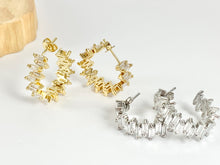 Cargar imagen en el visor de la galería, 18K Gold and Platinum Plated Earring Cluster Hoops Over Copper 2 pairs