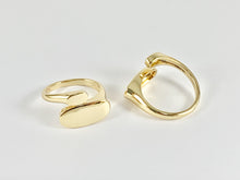 Load image into Gallery viewer, Flat Oval Bypass Adjustable Ring in 18K Gold plated Copper 4 pcs