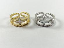 Cargar imagen en el visor de la galería, 18K Gold and Platinum Plated Double Banded CZ Pave White Shell Clover Adjustable Ring 4pcs