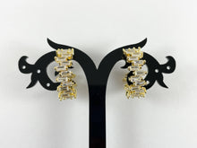 Cargar imagen en el visor de la galería, 18K Gold and Platinum Plated Earring Cluster Hoops Over Copper 2 pairs