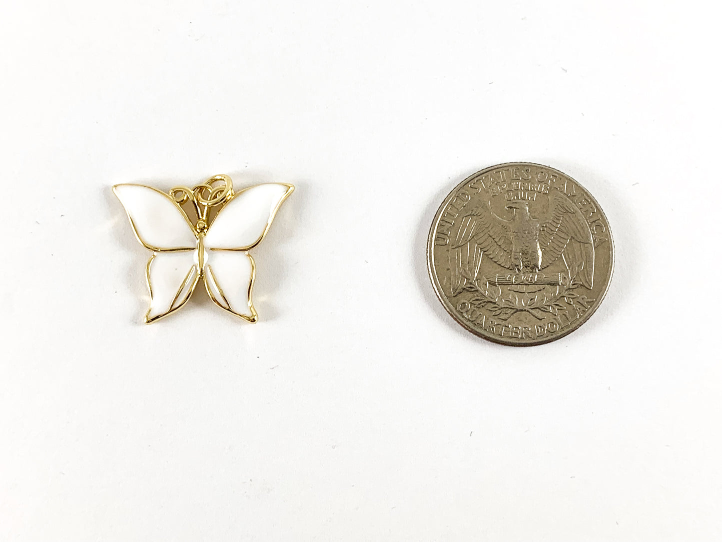 Colgante de mariposa con pavé de circonita y esmalte chapado en oro real de 18 quilates sobre cobre, 5 piezas