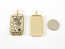 Cargar imagen en el visor de la galería, Colgante rectangular chapado en oro de 18 quilates Le Bateleur The Magician Tarot de Marsielle sobre cobre 6 piezas