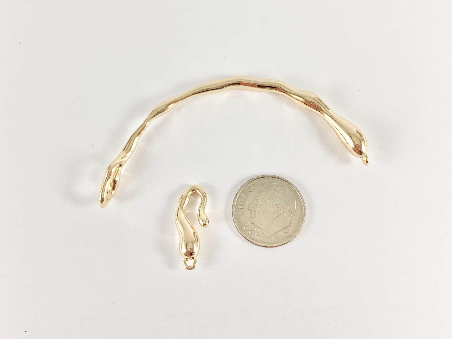 Gold Curved Bar Connector Clasps in 18K Gold plated Copper 4 pcs