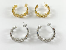 Cargar imagen en el visor de la galería, Aretes de estrella con circonita cúbica chapados en oro y platino de 18 quilates sobre cobre, 2 pares