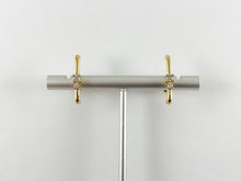 Cargar imagen en el visor de la galería, 18K Gold Plated Pave Curved Bar Earring Stud Over Copper 4pairs