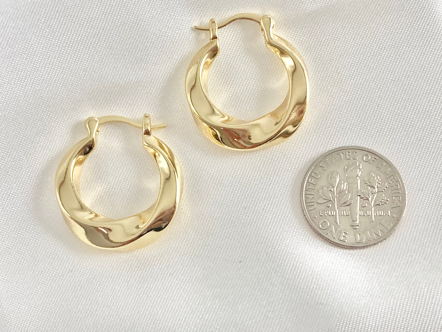 Pendiente de aro de círculo grueso con cuerda trenzada simple en oro real de 18 quilates chapado sobre cobre, 3 pares