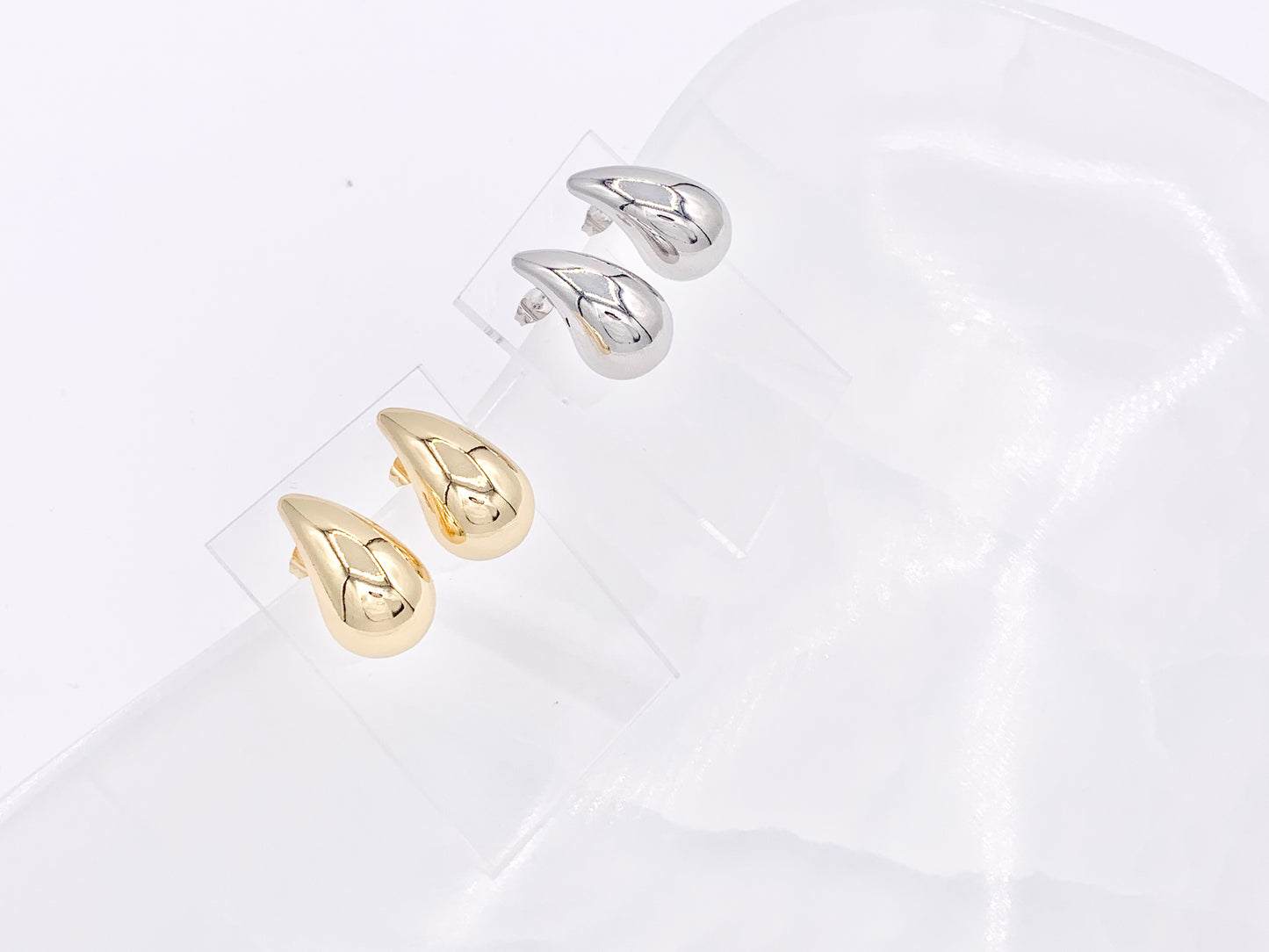 Lightweight Drop Puffy Earrings in 18K Gold or Silver Plated Copper 3 pairs