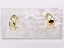 Cargar imagen en el visor de la galería, Minimalist Plain Thick Earring Hoops in 18K Gold Plated Over Brass  5 PAIRS
