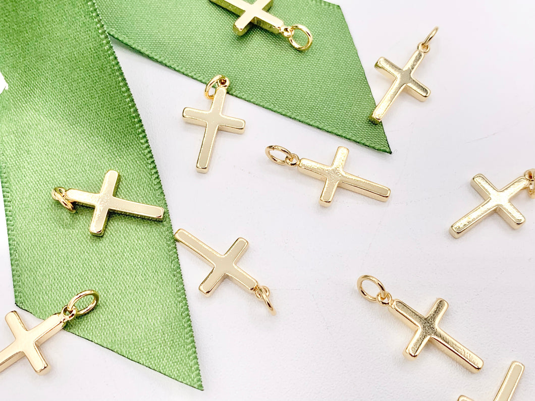 Dainty Plain Cross Charms Pendants in 18K Gold Plated Copper 20 PCS