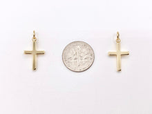 Cargar imagen en el visor de la galería, Dainty Plain Cross Charms Pendants in 18K Gold Plated Copper 20 PCS
