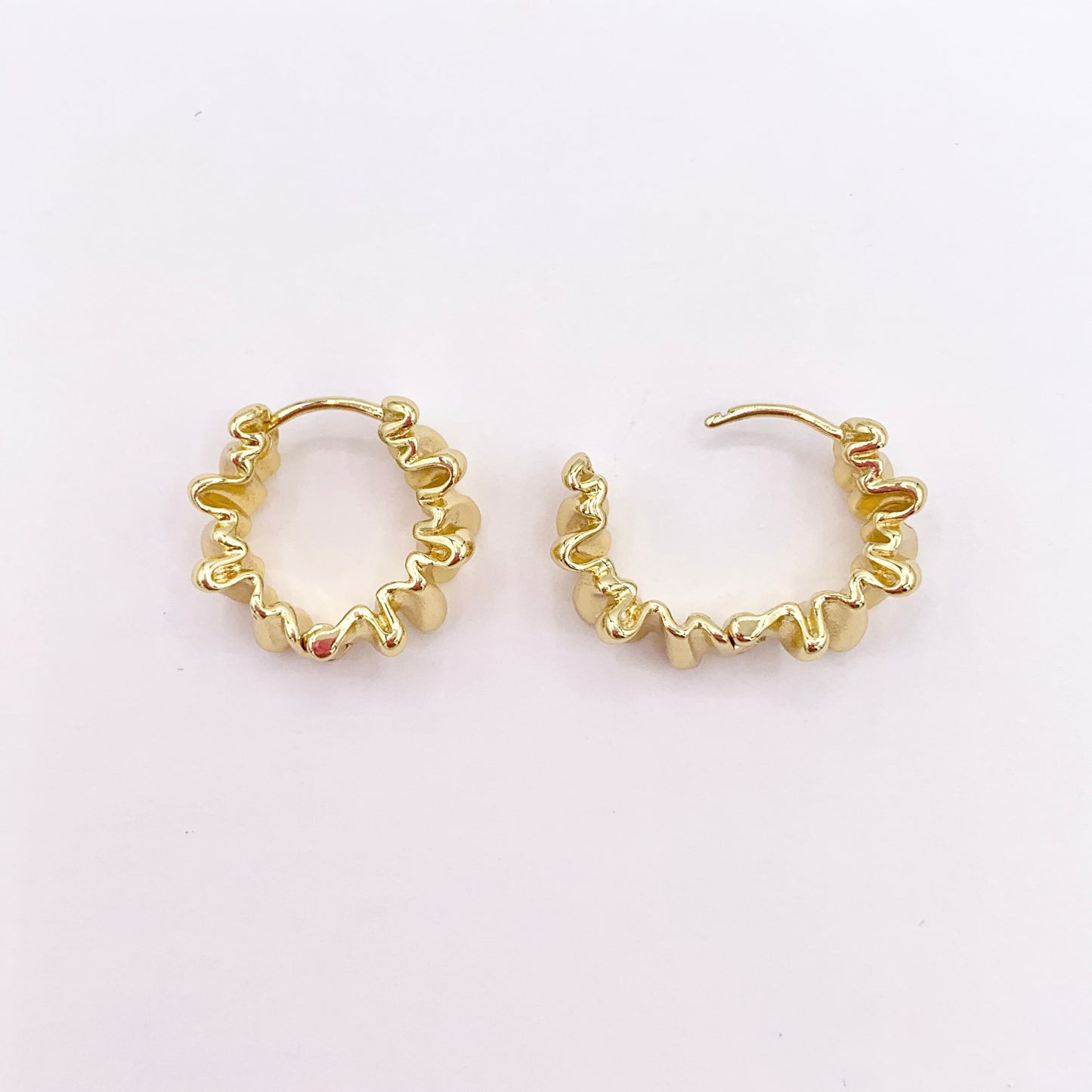 Minimalist 18mm Scrunch Hoop Huggie Earrings in 18K Gold Plated Over Copper 5 PAIRS