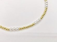 Cargar imagen en el visor de la galería, Delicate Dainty Minimalist Pearl Finished Necklace with Gold Plated Hematite Beads 1 PC
