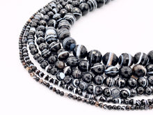 Load image into Gallery viewer, Grade AAA Black Sardonyx with White Stripes Agate Round Shiny Polished Faceted Natural Stone Beads 3mm 4mm 6mm 8mm 10mm 12mm Around 14-15&quot;
