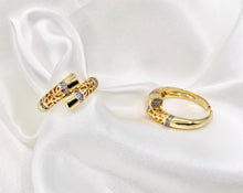 Load image into Gallery viewer, Beautiful 2 Tone Filigree Bypass Adjustable Ring in Real Gold/Silver 18K Plated 4 PCS
