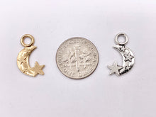 Cargar imagen en el visor de la galería, 11x18mm Pewter Cute Moon Crescent with Stars Charm in Gold, Silver, Brass, Copper, Gunmetal and Matte Gold
