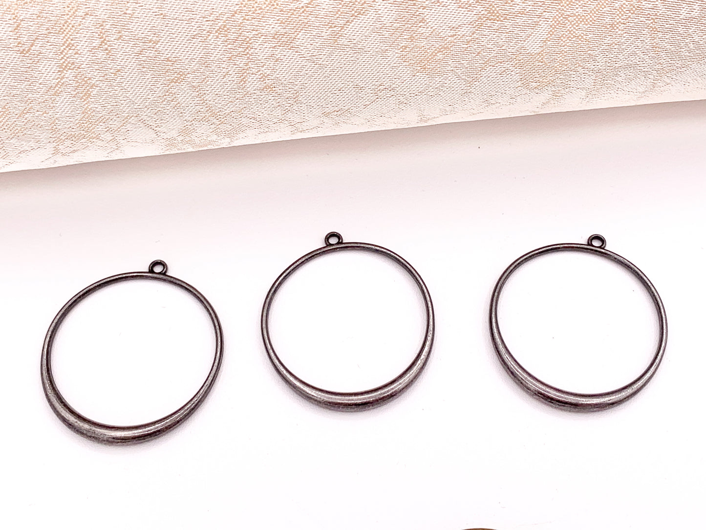 34mm Pewter Circle Pendants Bulk Order in Light Gold, Gold, Matte Gold, Silver, Brass, Gunmetal and Copper