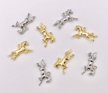 Load image into Gallery viewer, Detailed 3D Horse Charm in Real 18K Gold/Silver Plated Over Copper 10 PCS
