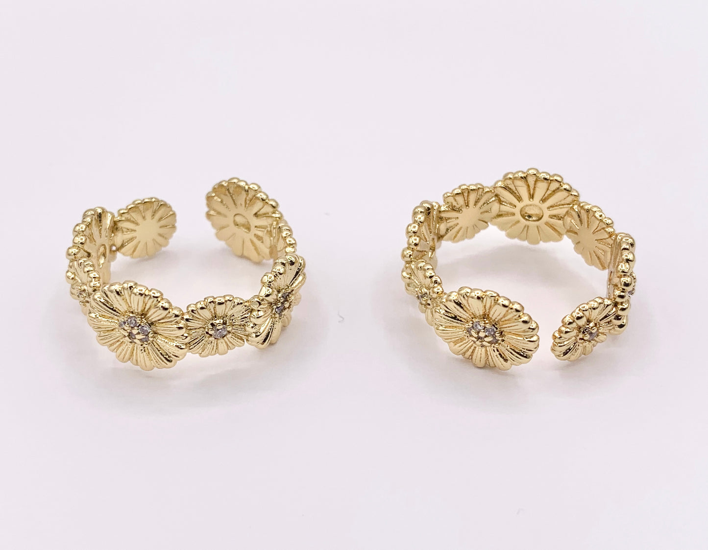 Delicate Daisy Cubic Zirconia Rhinestone Flower Ring Adjustable Rings in 18K Gold Plated Copper 4 PCS