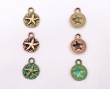 Cargar imagen en el visor de la galería, 16mm Pewter Starfish Carved Circle Pendants One Sided Sealife Coin Charms Bulk Order in Gold, Silver, Brass, Copper, Gunmetal, Green Patina
