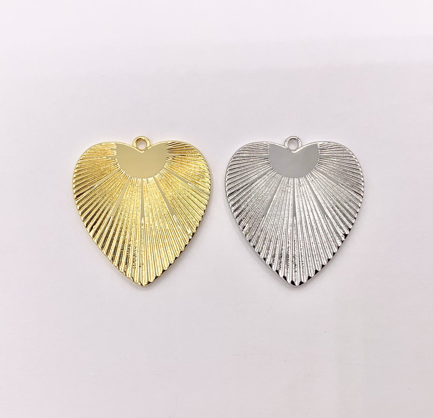 Cute Heart Charms Real 18K Gold/Silver Plated Heart Pendant Over Brass 8 PCS
