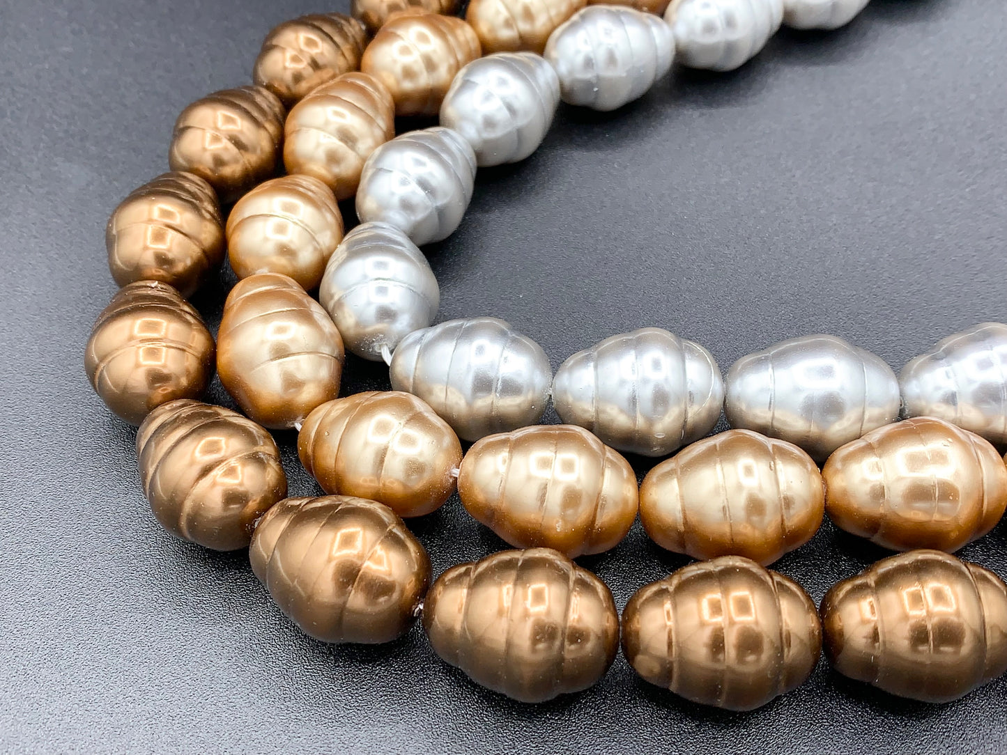 17x22mm Shell Pearl Bee Hive Shape Beads Textured Egg Shape Beads Around 16" Silver, Champagne, Brown Color (1 Strand)