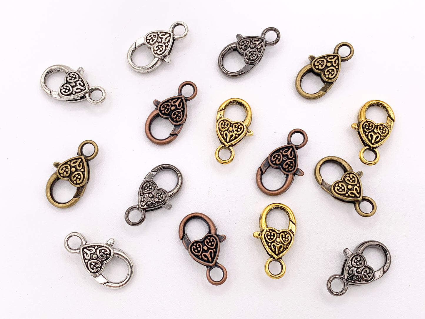 Cierres de garra de langosta de corazón antiguo de peltre de 14x25 mm / 1 pulgada de largo Pedido a granel en oro, plata, cobre, latón y bronce 20 PCS