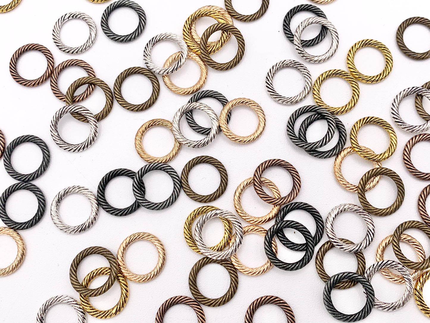 13mm Pewter Textured Roped Circle Ring Pendants Bulk Order in Gold, Rosy Gold, Silver, Brass, Copper, Gunmetal