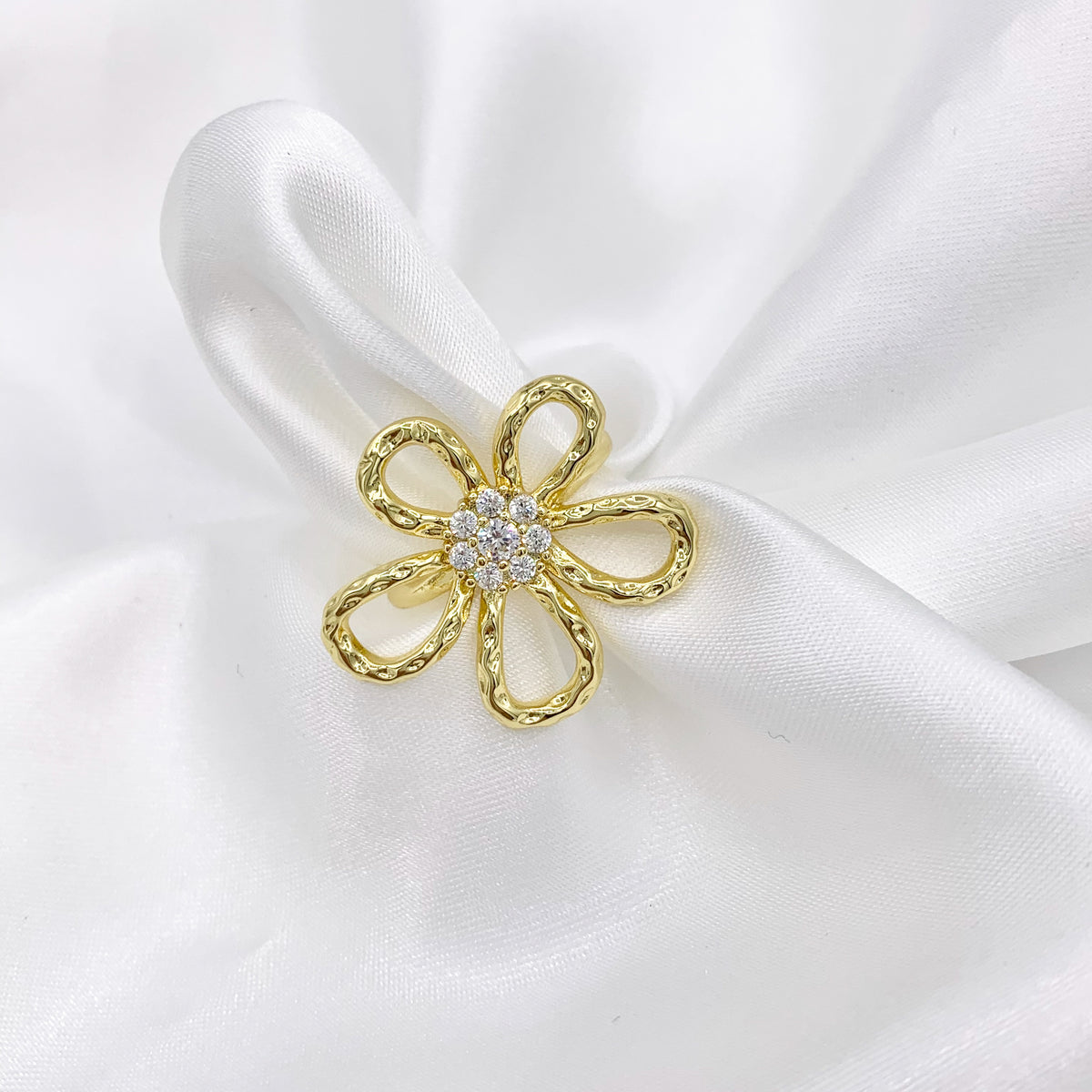 Minimalist Flower Daisy Adjustable Rings in 18K Gold Plated Copper 4 PCS