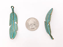 Load image into Gallery viewer, 15x57mm/ 2.25 inches Pewter Feather Connectors Native American Indian Style Bulk Order in Antique Gold, Silver, Copper, Brass And Patina
