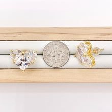 Cargar imagen en el visor de la galería, Shiny Heart Earring Studs in Cubic Zirconia 18K Gold plated Copper 3 PAIRS

