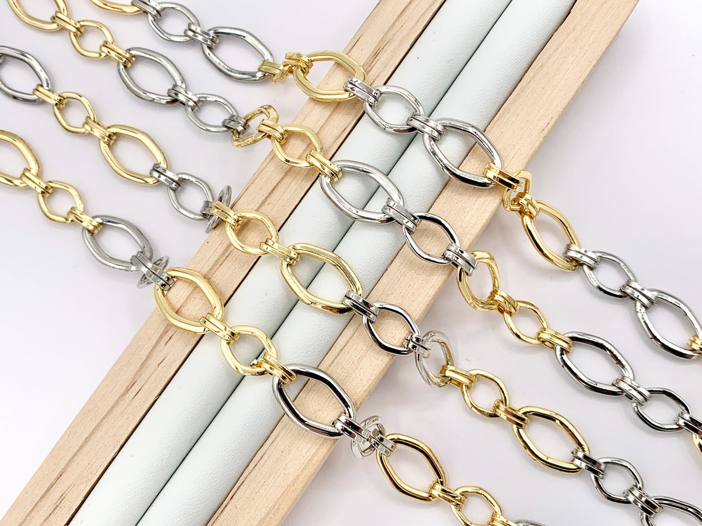 2 Tone Oval Chain in Real 18K Gold/Platinum Plated Chain By The Spool