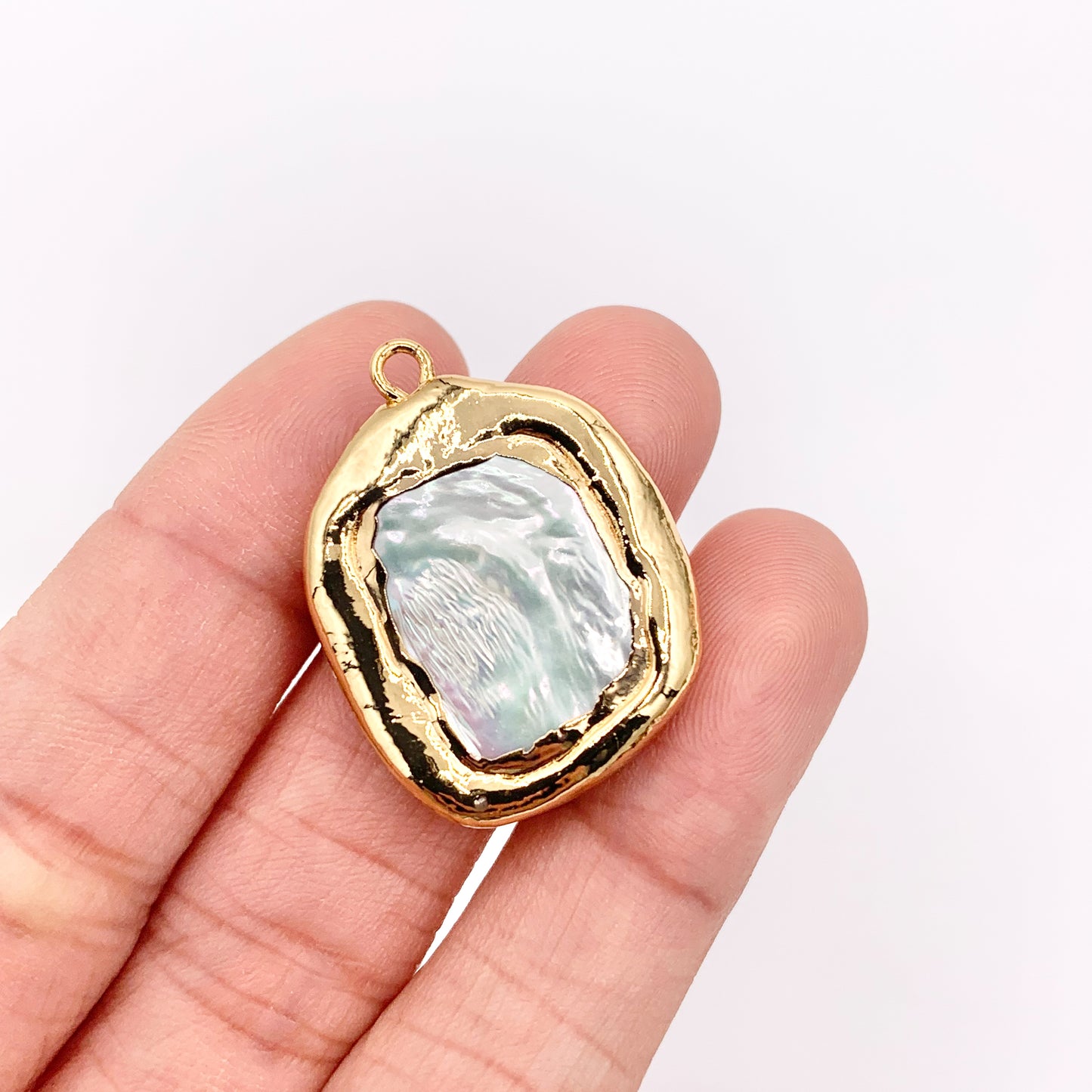 1" Long Gold Trim Freshwater Pearl Rectangular Pendant in 18K Gold Plated Copper 5PCS