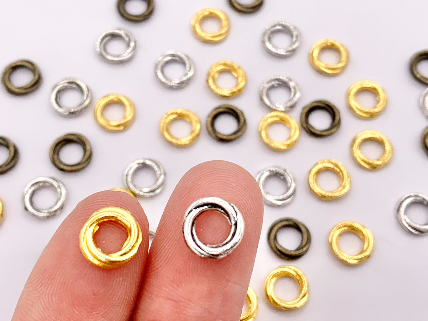 8mm Pewter Love Knot Spacers Twisted Ring Space Beads in Gold, Silver, Bronze 125g