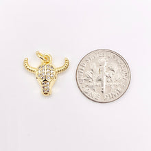 Cargar imagen en el visor de la galería, 15x14mm Long Horn Steer Head Pendants High Quality Tiny Bull Head Charms in 18K Gold Plated Copper 10 PCS
