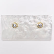 Cargar imagen en el visor de la galería, 18K Gold/Platinum Plated CZ Pave Round Halo Earring Studs Over Copper 5 PAIRS
