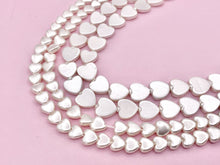 Cargar imagen en el visor de la galería, 6mm 8mm Shell Pearl Heart Shape Mother of Pearl White Heart Beads Around 15-16"
