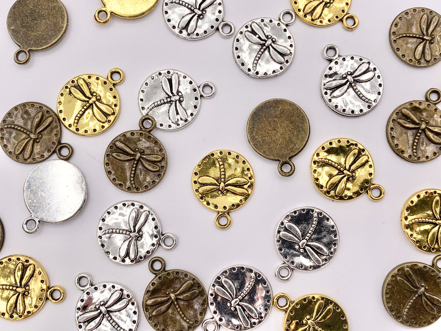 15mm Pewter Dragonfly Carved Circle Pendants Cute Animal Coin One Sided Charms Bulk Order in Gold, Silver, Brass 125g