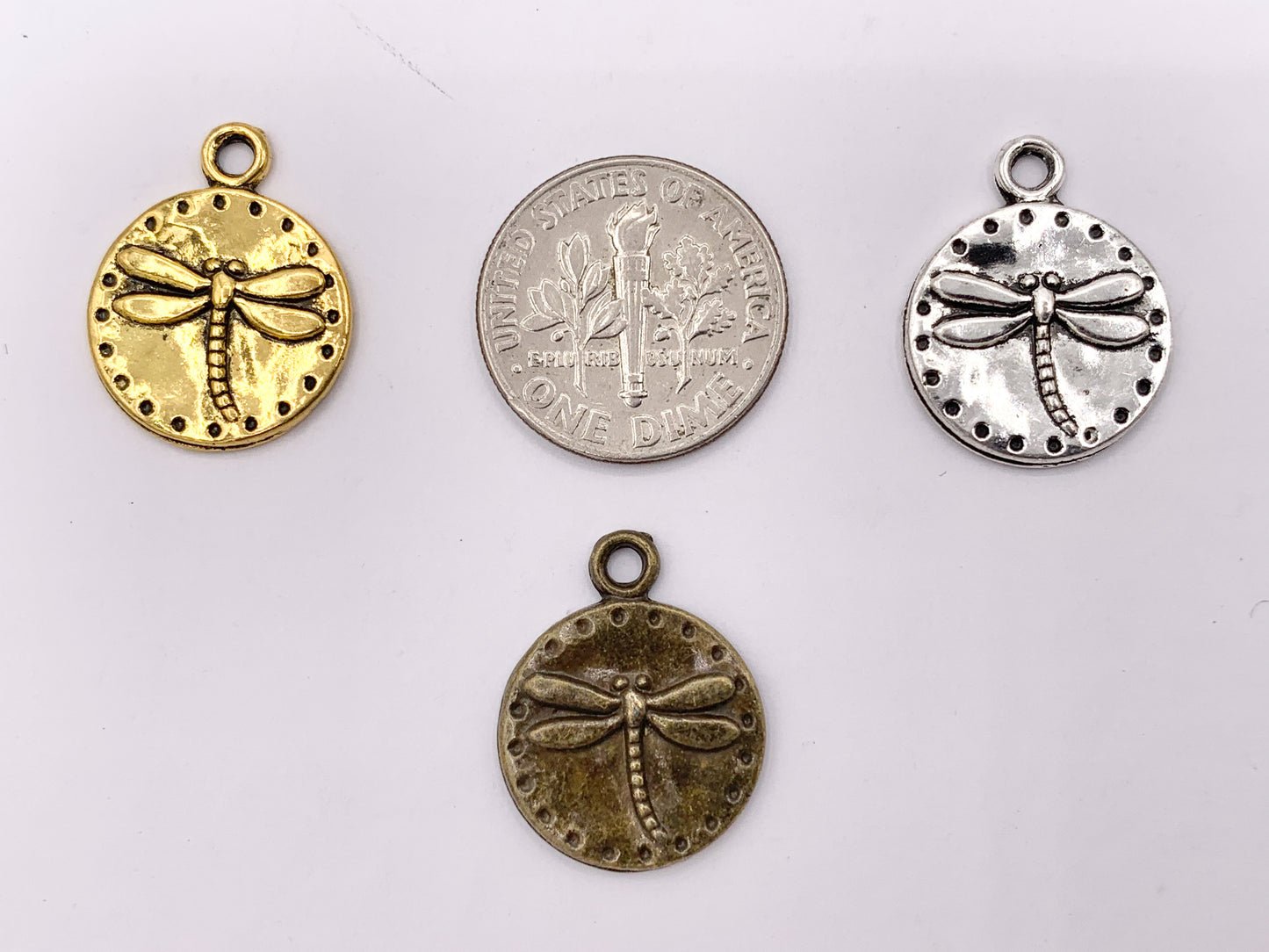 15mm Pewter Dragonfly Carved Circle Pendants Cute Animal Coin One Sided Charms Bulk Order in Gold, Silver, Brass 125g