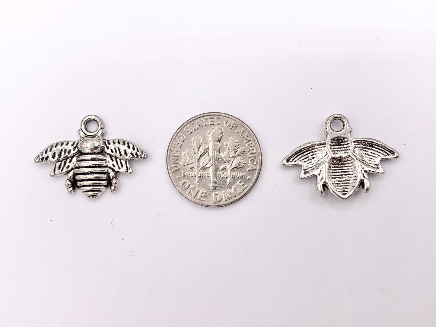 21x16mm Pewter Bumble Bee Carved Pendants Cute Animal One Sided Charms Bulk Order in Gold, Matte Gold, Silver, Brass