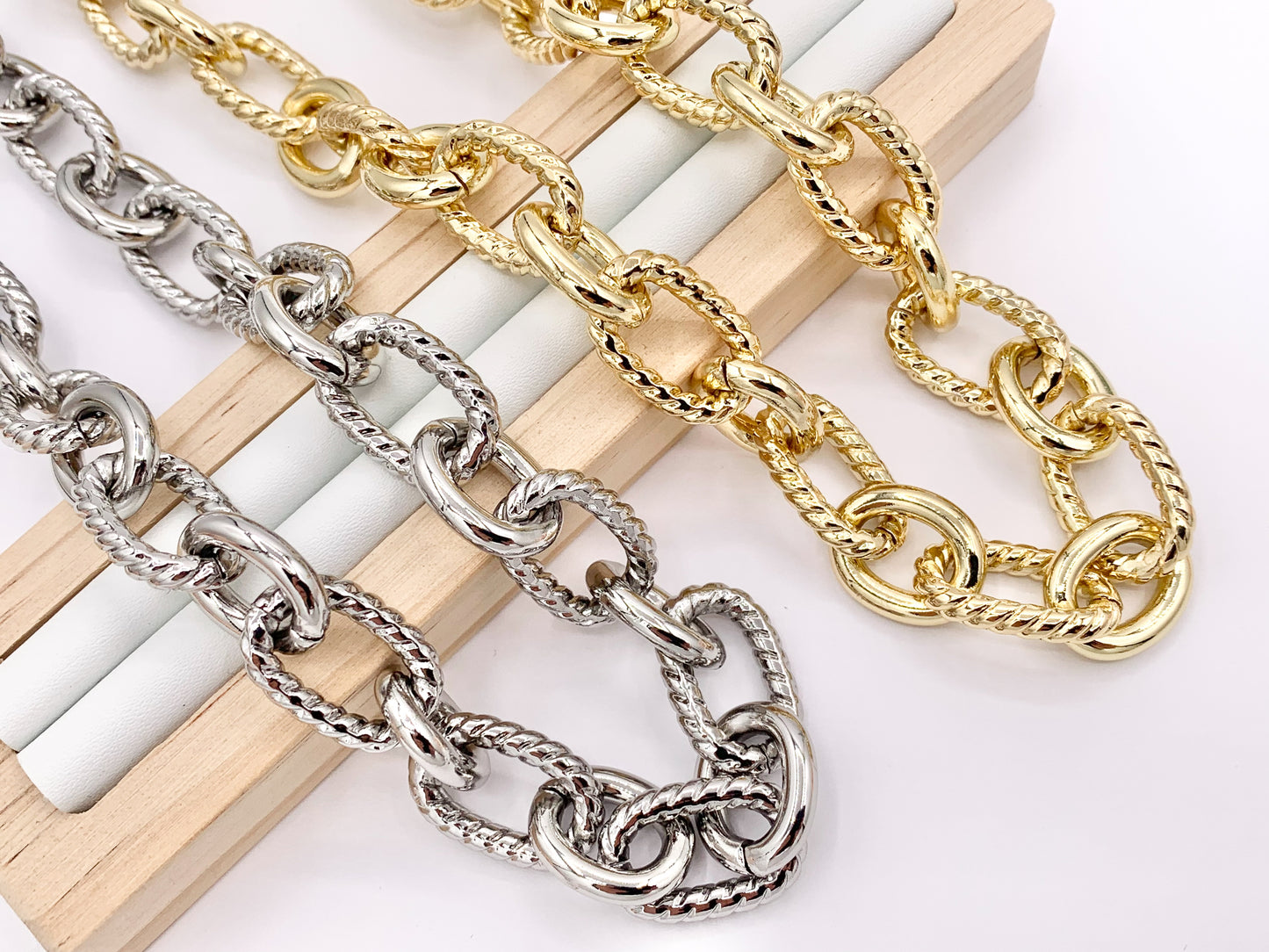 Chunky Twisted Oval Necklace Gold/Silver Plated Copper Finished Necklace 18.5" - 20.5"