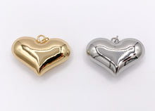 Cargar imagen en el visor de la galería, Large Puffy Heart Pendant Charms in 18K Gold or Silver Plated Copper 5PCS
