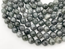 Cargar imagen en el visor de la galería, Natural Black Muscovite Round Smooth Shiny Natural Dark Gray Gemstone Beads 15&quot;
