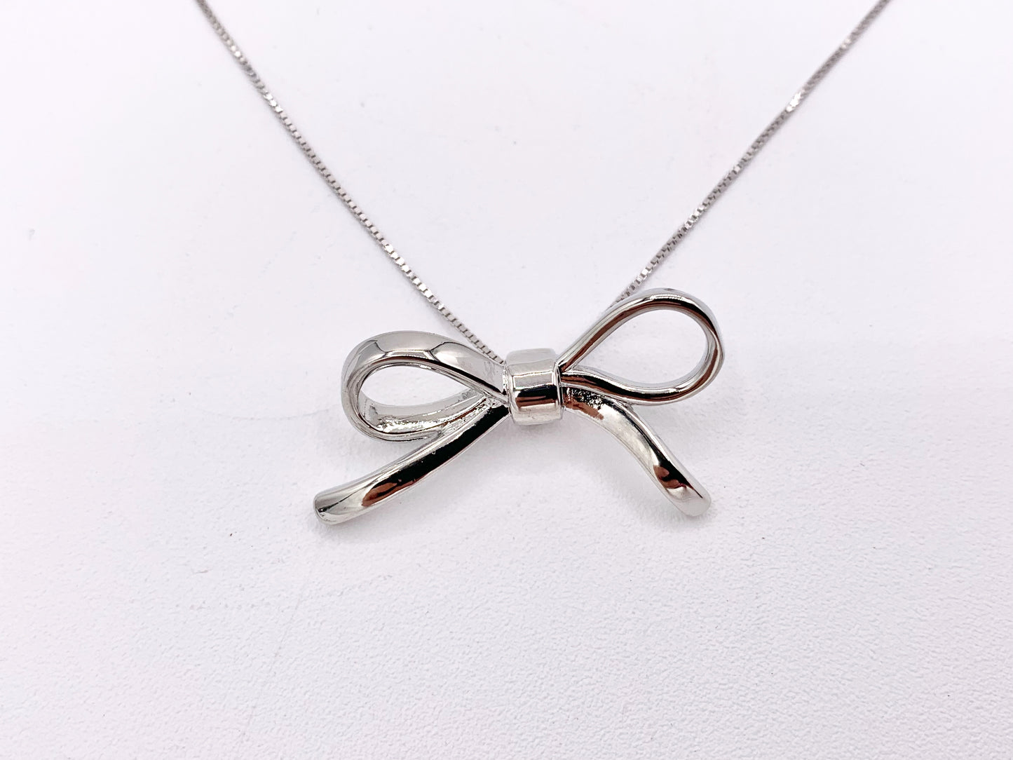 Cute Bowtie Pendant in 18K Gold/Platinum Plated Over Copper 6 PCS