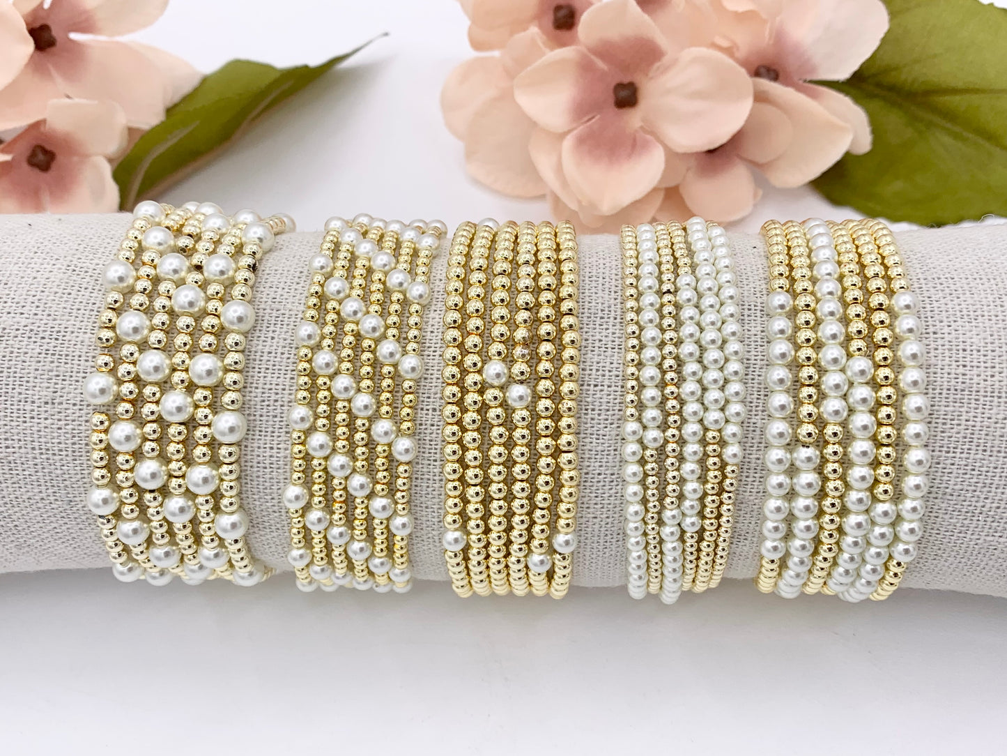 18K Gold Plated Hematite Freshwater Pearl Glass Pearl Dainty Stretchy Bracelet 1 piece